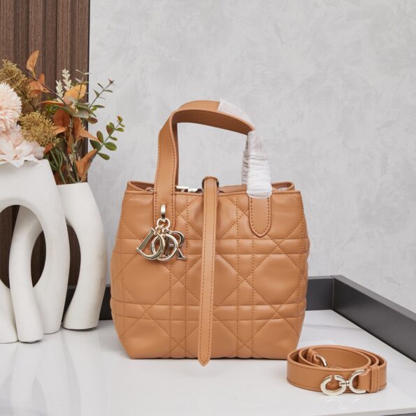 i1743147747944_2930_0_1