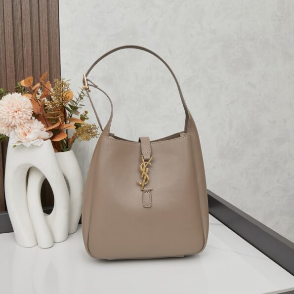 i1743850273939_6938_0_0