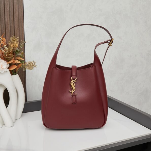 i1743850303931_7051_0_0