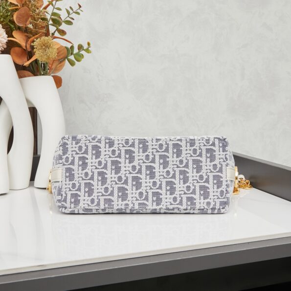 i1745125438656_3250_0_3