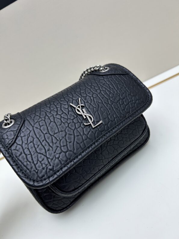 i1746121788987_8950_0_3