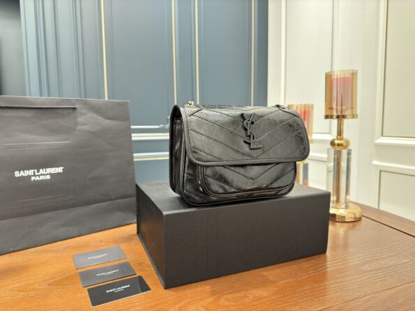 i1747059814575_1006_0_1